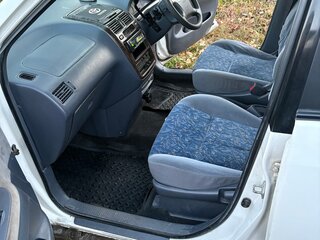 1996 Toyota Ipsum I (M10), белый, 350000 рублей, вид 5