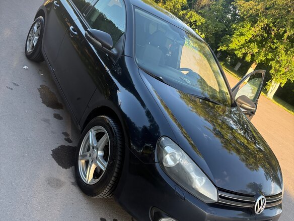2011 Volkswagen Golf VI, синий, 520000 рублей