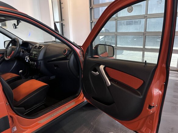 2018 Lada (ВАЗ) Kalina Cross II, оранжевый - вид 25