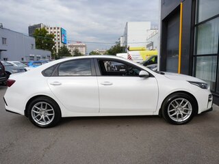 2019 Kia Cerato IV, белый, 1650000 рублей, вид 4