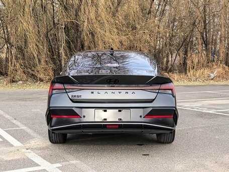 2023 Hyundai Elantra VII (CN7) Рестайлинг, серый, 1511000 рублей, вид 5