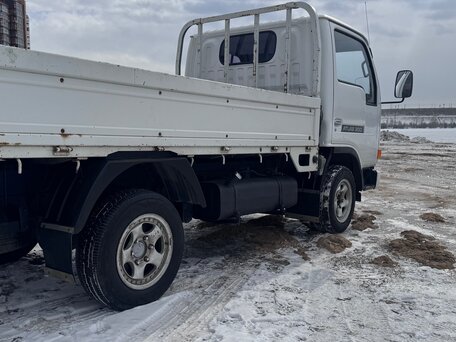 1994 Nissan Atlas, белый, 1270000 рублей, вид 5