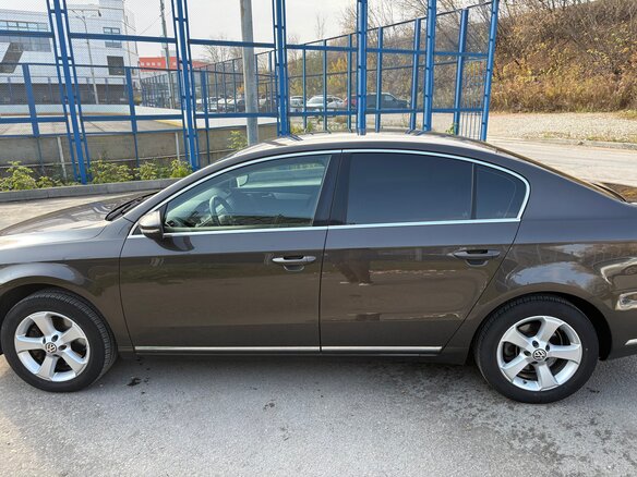 2013 Volkswagen Passat B7, коричневый, 1190000 рублей - вид 7