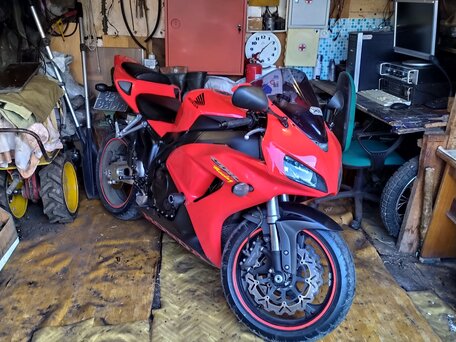 2006 Honda CBR 1000 RR/RA Fireblade, красный, 686686 рублей, вид 1