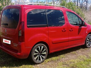 2013 Citroen Berlingo II Рестайлинг, красный, 750000 рублей, вид 3