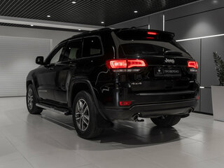 2018 Jeep Grand Cherokee IV (WK2) Рестайлинг, чёрный, 3575000 рублей, вид 4