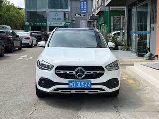 2022 Mercedes-Benz GLA 180 II (H247), белый, 2340000 рублей, вид 2