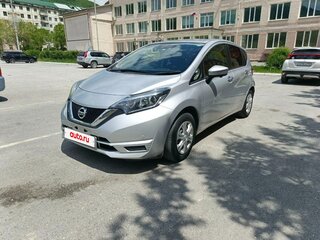 2017 Nissan Note II Рестайлинг, серебристый, 685000 рублей, вид 1