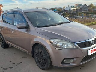 2010 Kia Ceed I Рестайлинг, бежевый, 560000 рублей, вид 3
