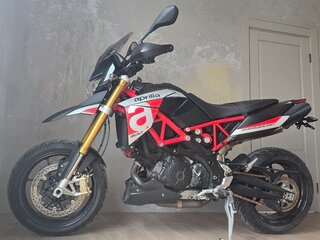 Aprilia Dorsoduro 900