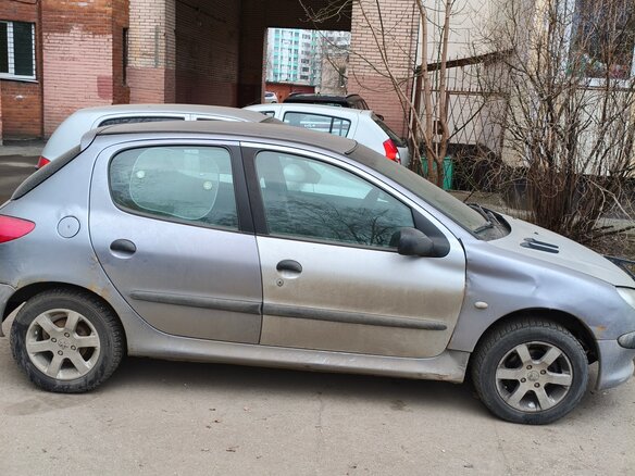 2000 Peugeot 206, серый, 70000 рублей - вид 2