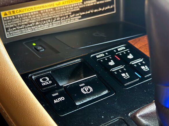 2017 Lexus RX 200t IV, чёрный, 4000000 рублей - вид 35