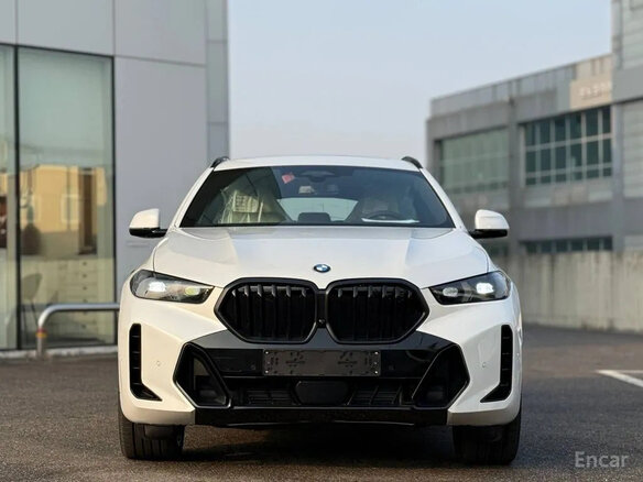2026 BMW X6 40d III (G06) Рестайлинг, белый