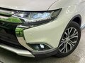 2017 Mitsubishi Outlander III Рестайлинг 2, белый - вид 4