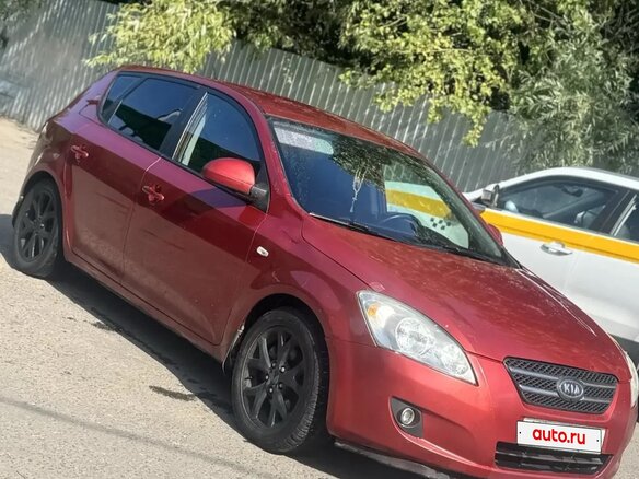 2009 Kia Ceed I, красный - вид 15