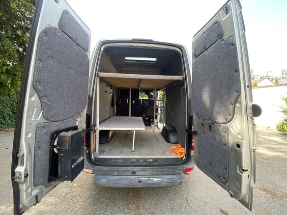 2010 Mercedes-Benz Sprinter, серебристый, 1650000 рублей - вид 18