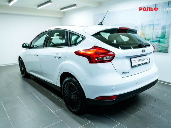 2018 Ford Focus III Рестайлинг, белый, 1020000 рублей - вид 5
