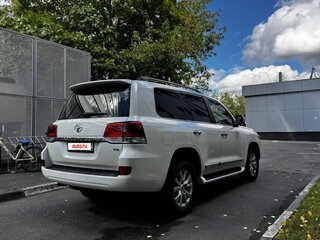2019 Toyota Land Cruiser 200 Series Рестайлинг 2, белый, 9500000 рублей, вид 5