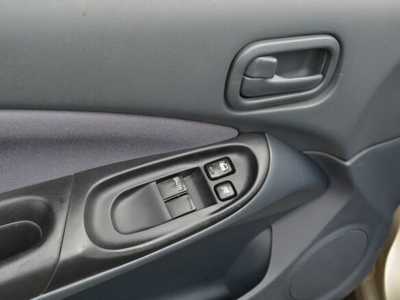 2004 Nissan Almera II (N16) Рестайлинг, золотистый - вид 9