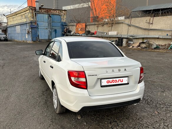 2020 Lada (ВАЗ) Granta I Рестайлинг, белый, 560000 рублей - вид 2