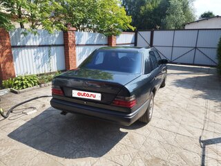 1989 Mercedes-Benz W124 260, чёрный, 850000 рублей, вид 3