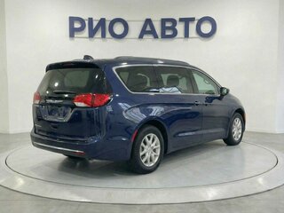 2020 Chrysler Voyager VI, синий, 2749999 рублей, вид 5