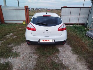 2012 Renault Megane III Рестайлинг, белый, 775000 рублей, вид 4