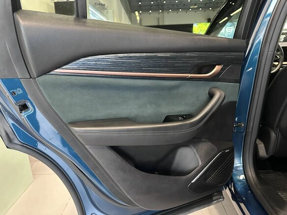 2023 Geely Monjaro I, синий, 2390000 рублей - вид 12