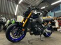 2023 Yamaha MT-09 (FZ-09), серебристый, 1150000 рублей - вид 1