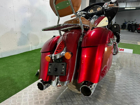 2015 Indian Roadmaster, красный, 920000 рублей - вид 14