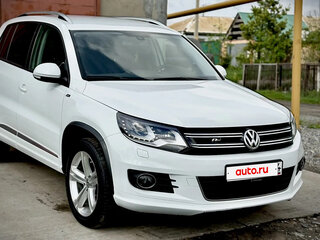2016 Volkswagen Tiguan I Рестайлинг, белый, 1750000 рублей, вид 1