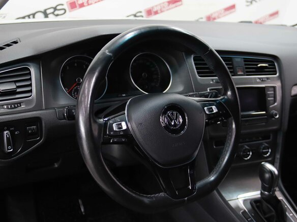 2013 Volkswagen Golf VII, белый, 995170 рублей - вид 12
