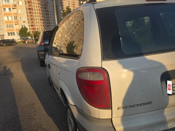 2005 Dodge Caravan 4-speed IV, белый, 500000 рублей - вид 10