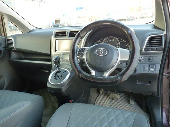 2014 Toyota Ractis II, фиолетовый, 1190000 рублей - вид 8