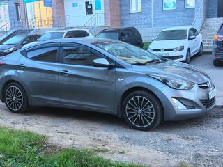 2015 Hyundai Elantra V (MD) Рестайлинг, серый, 890000 рублей, вид 2