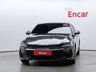 2022 Kia K5 III, чёрный, 2340000 рублей, вид 2