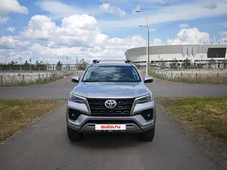 2022 Toyota Fortuner II Рестайлинг, серый, 6050000 рублей, вид 1