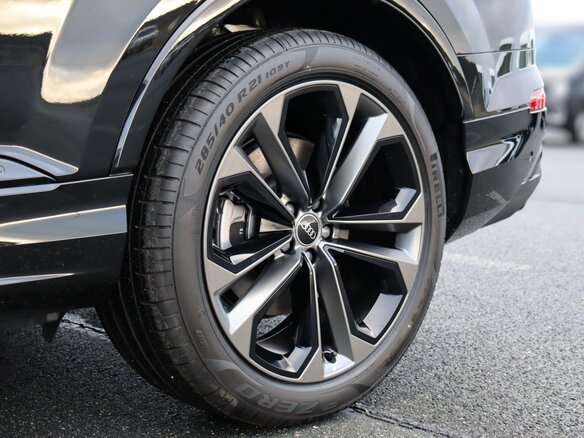 2025 Audi Q7 50 TDI II (4M) Рестайлинг 2, чёрный - вид 7