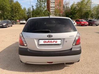 2005 Kia Rio II, серебристый, 535000 рублей, вид 3