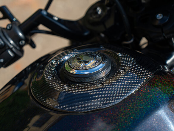 2019 Harley-Davidson FXDR 114, чёрный, 3000000 рублей - вид 9