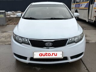 2012 Kia Cerato 6-speed II, белый, 600000 рублей, вид 2