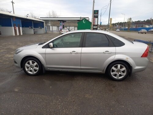 2008 Ford Focus II Рестайлинг, серебристый, 680000 рублей - вид 4