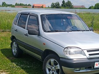 2004 Chevrolet Niva I, серебристый, 300000 рублей, вид 4