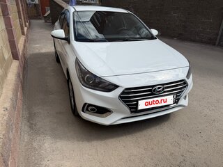 2017 Hyundai Solaris II, белый, 1330000 рублей, вид 1