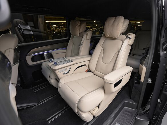 2026 Mercedes-Benz V-Класс 300 d экстра длинный III (W447) Рестайлинг 2, чёрный - вид 27