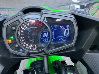 2025 Kawasaki Ninja 400, зелёный, 630000 рублей, вид 5