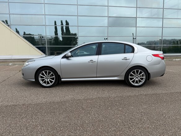 2011 Renault Latitude I, серый, 1200000 рублей - вид 6