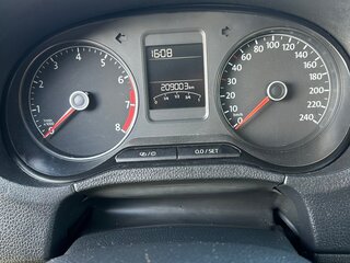 2017 Volkswagen Polo V Рестайлинг, белый, 900000 рублей, вид 5