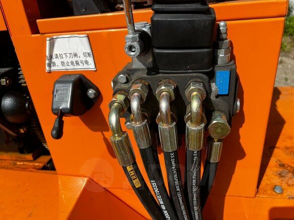 2026 Doosan G18, оранжевый - вид 13