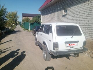 2010 Lada (ВАЗ) 2121 (4x4) I Рестайлинг, белый, 450000 рублей, вид 3